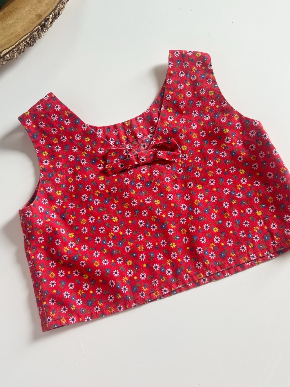 Vintage Handmade Boho Floral Tie Front Cropped Tank Top | 8/10